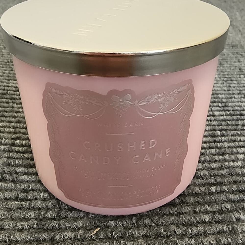 Bath and Body Works White Barn Crushed Candy Cane Scented Candle 14.5 oz